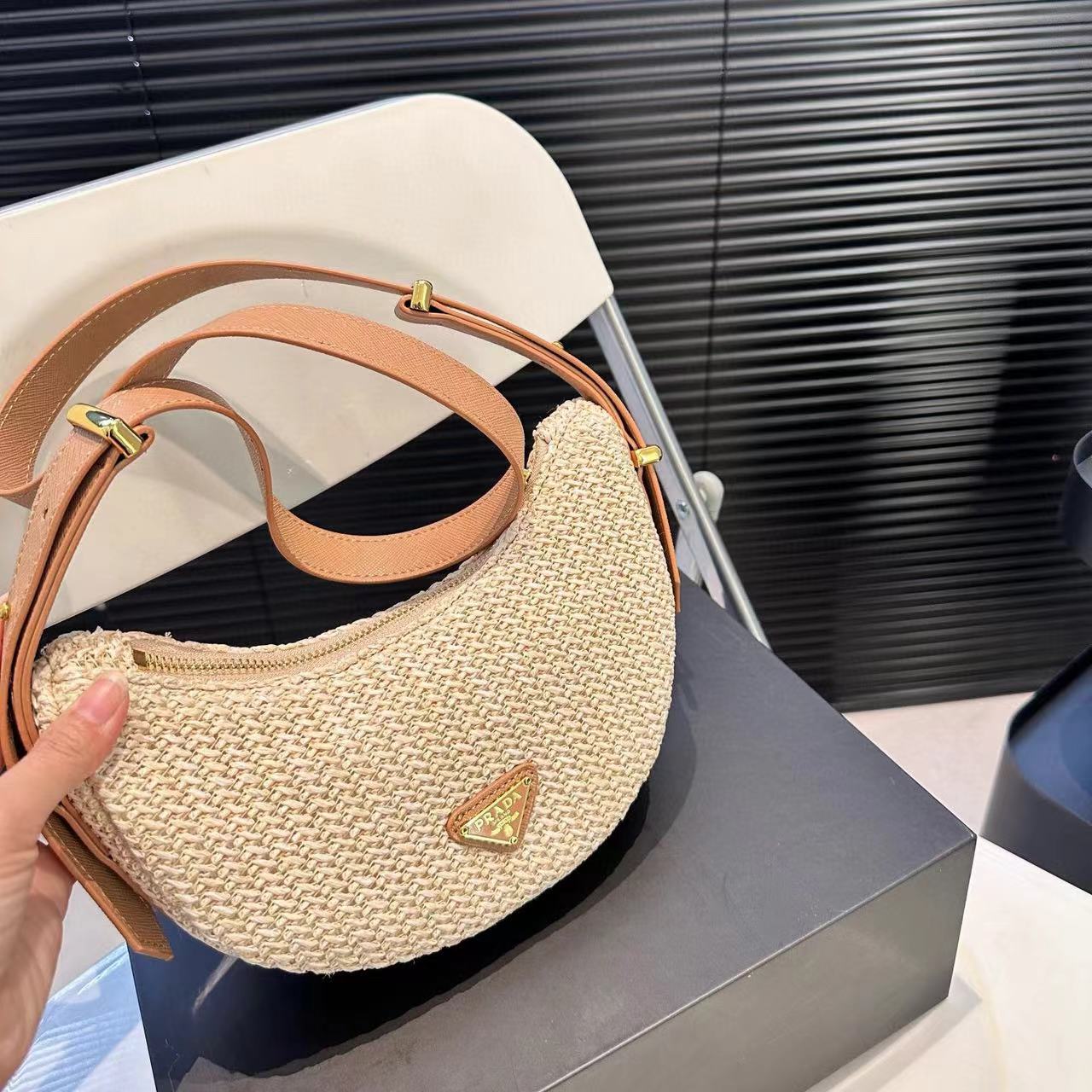 PR4DA 編み込み脇下バッグ【50％割引+送料無料】