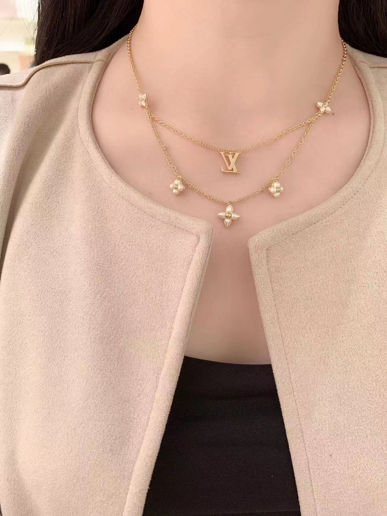 LV二層四つ葉クローバーネックレス【50％割引+送料無料】