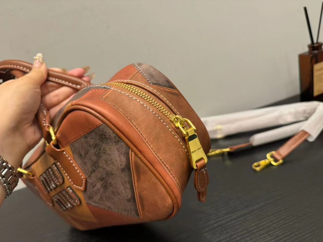 M1UM1U カウボーイ ボウリング バッグ【50％割引+送料無料】