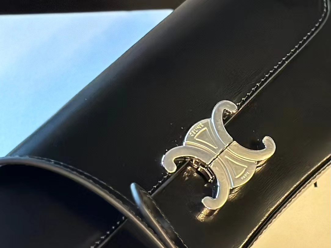 CEL1NE 凱旋門 脇下バッグ【50％割引+送料無料】