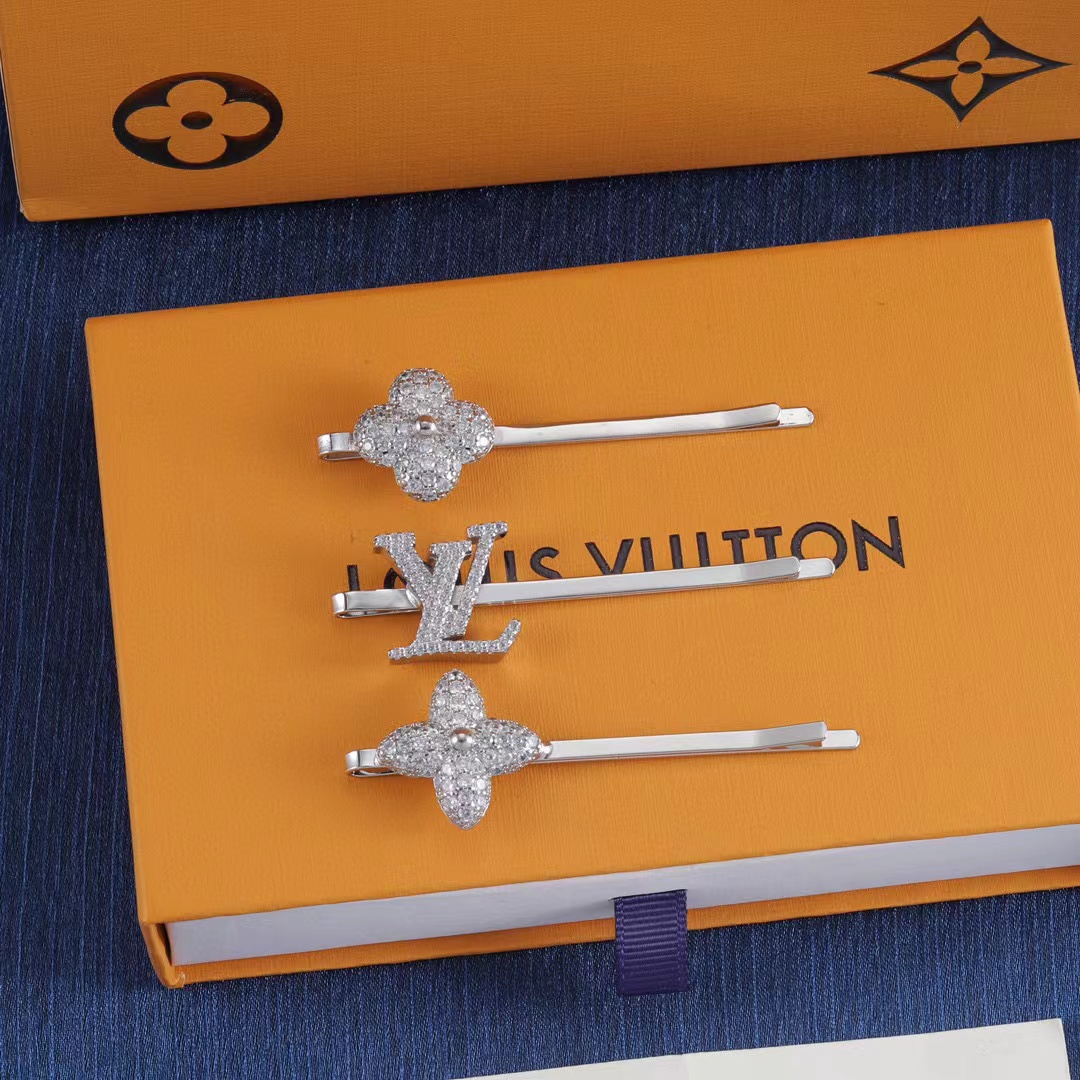 LV ヘアクリップ 3 点セット【50％割引+送料無料】