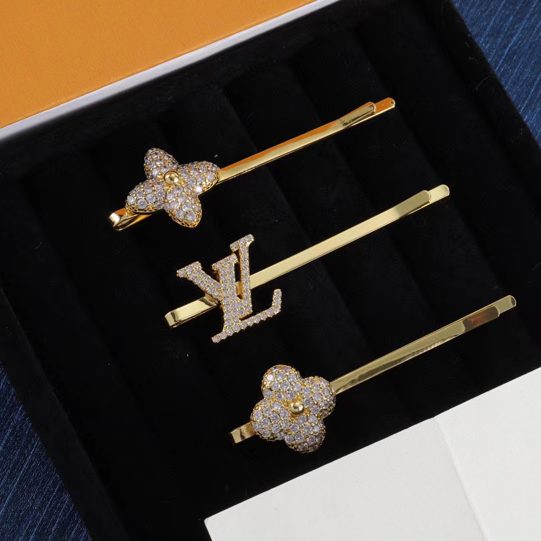 LV ヘアクリップ 3 点セット【50％割引+送料無料】