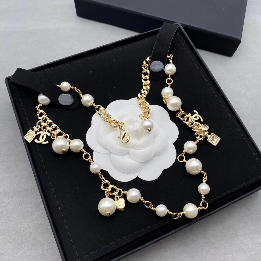 CHANE1 パールブレスレット+ネックレス 2点セット【 50％割引+送料無料】