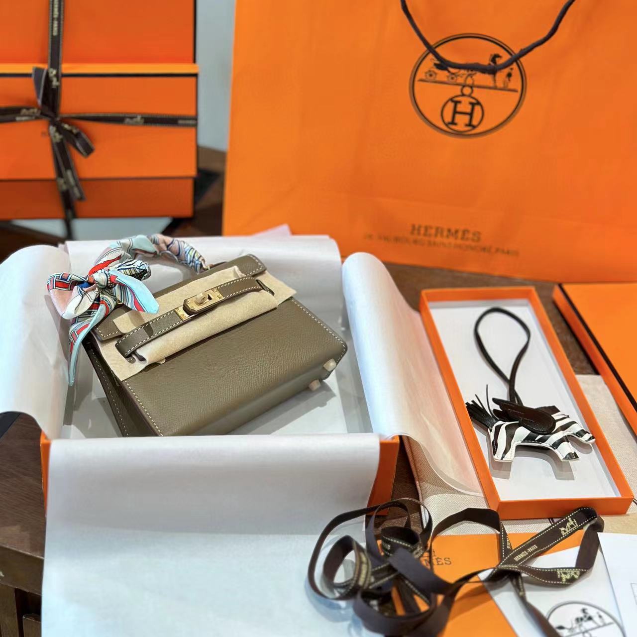 HERME5 kelly mini ハンドバッグ【50％割引+送料無料】