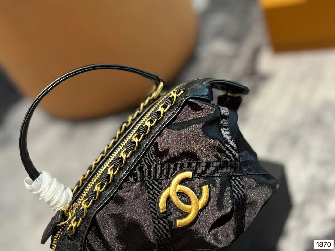 CHANE1 ブラック ゴールド サテン ハンドバッグ【50％割引+送料無料】