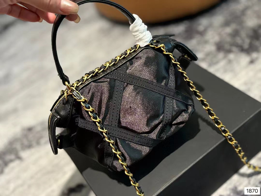 CHANE1 ブラック ゴールド サテン ハンドバッグ【50％割引+送料無料】