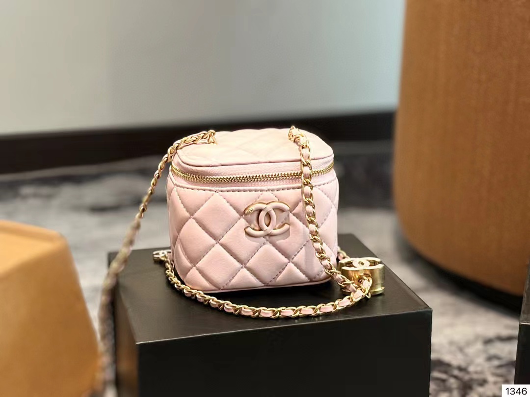 CHANE1 チェーンボックスバッグ【50％割引+送料無料】