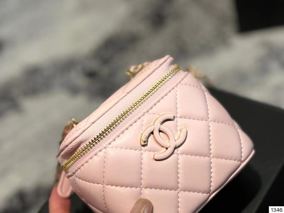 CHANE1 チェーンボックスバッグ【50％割引+送料無料】