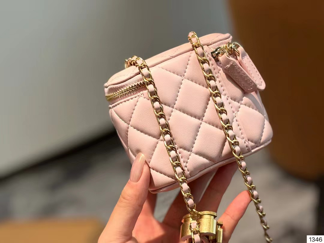 CHANE1 チェーンボックスバッグ【50％割引+送料無料】