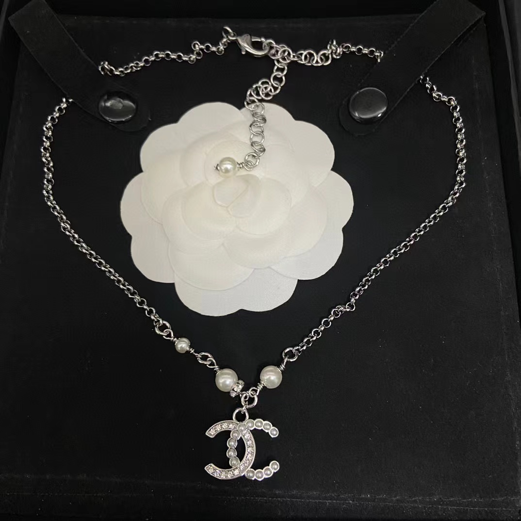 CHANE1 ダブルCパールネックレス【50％割引+送料無料】