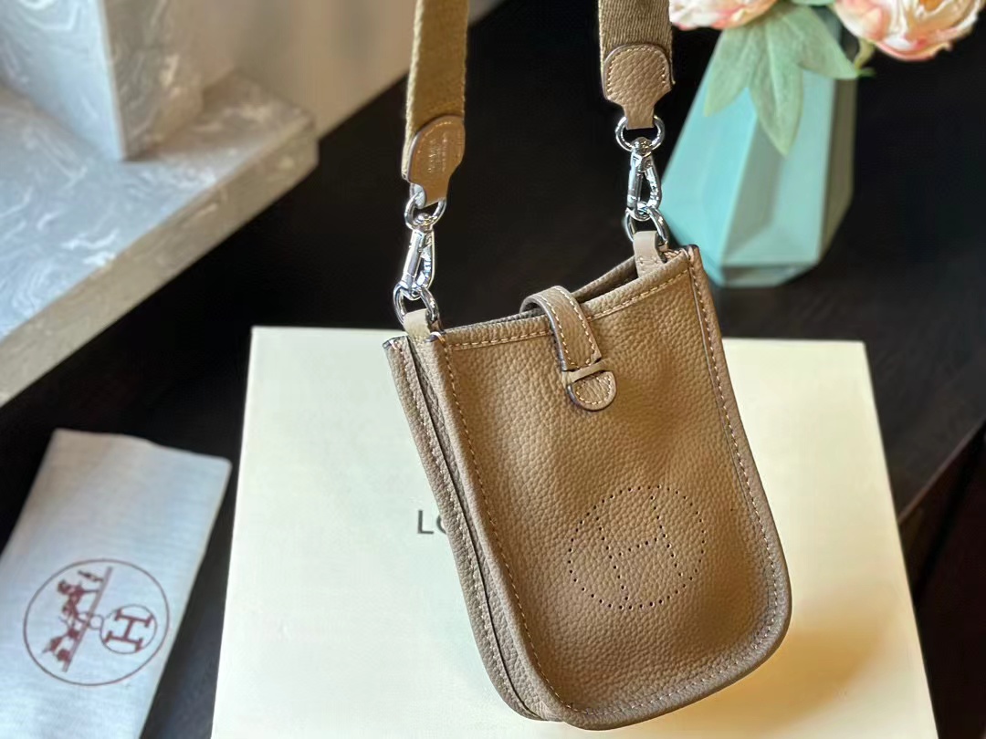 HERME5 牛革シンプル携帯バッグ【50％割引+送料無料】