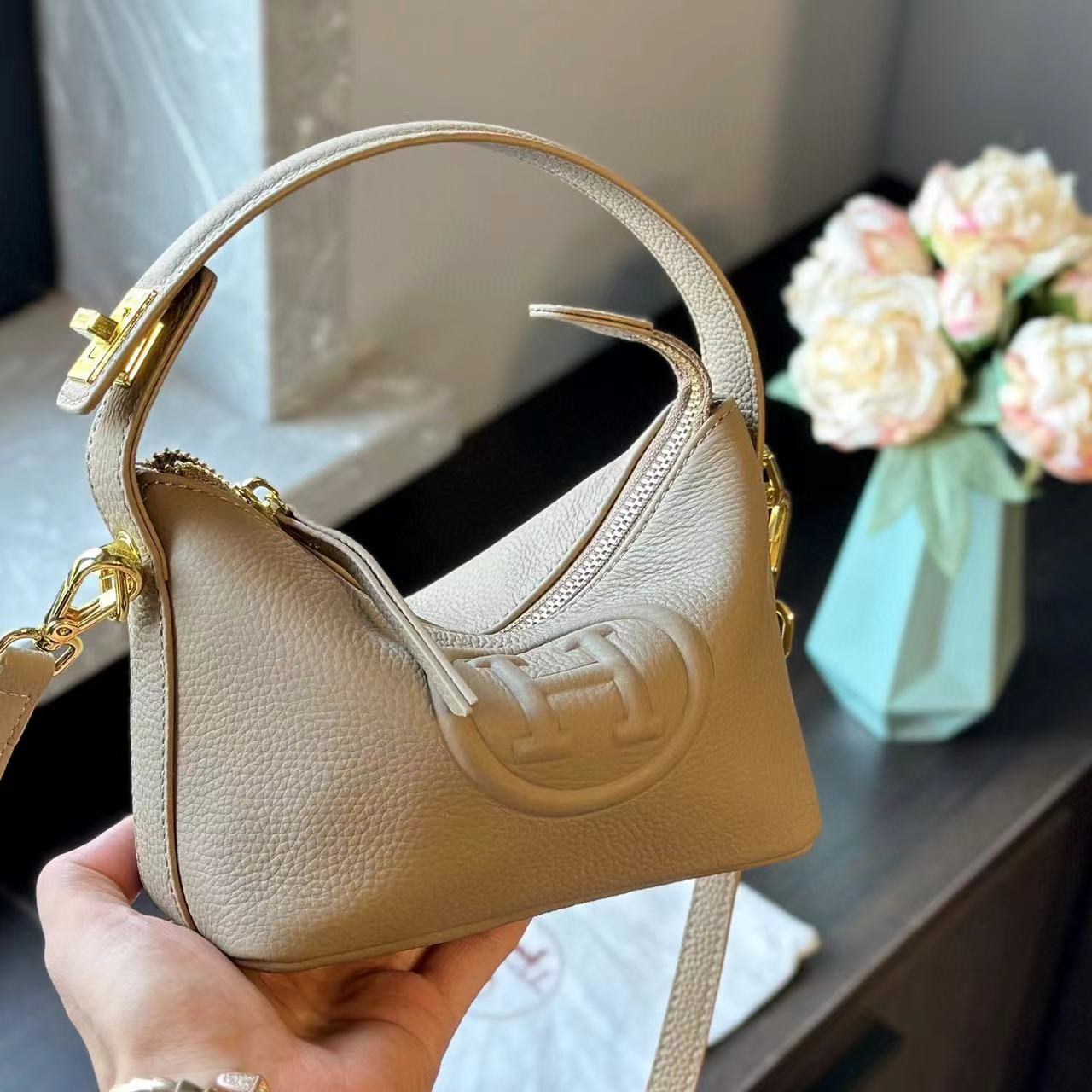 HERME5 Hobo ハンドバッグ【50％割引+送料無料】