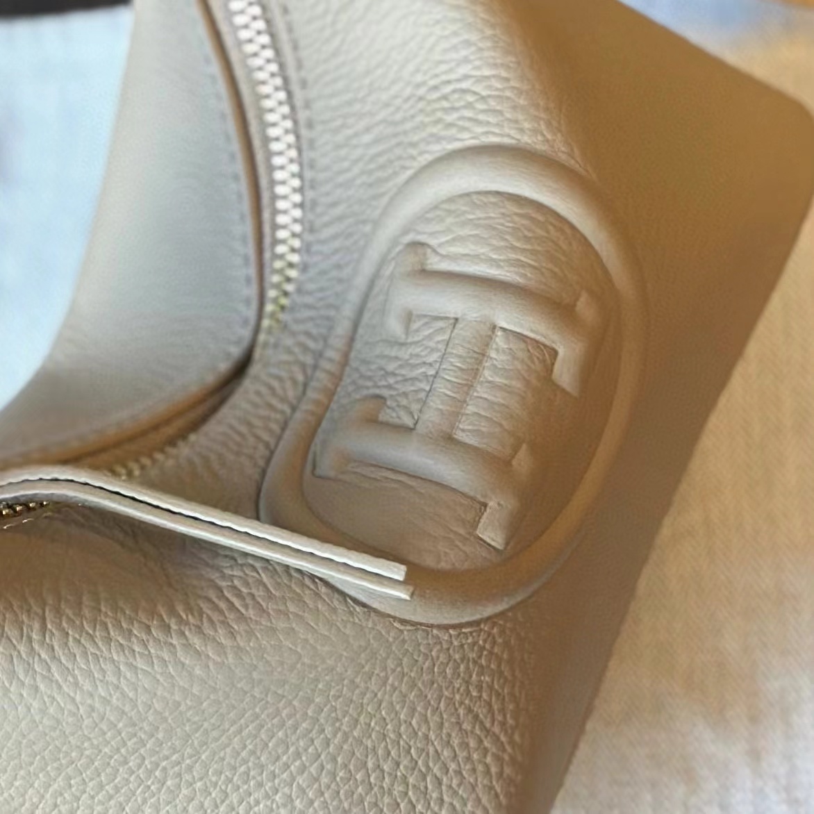 HERME5 Hobo ハンドバッグ【50％割引+送料無料】