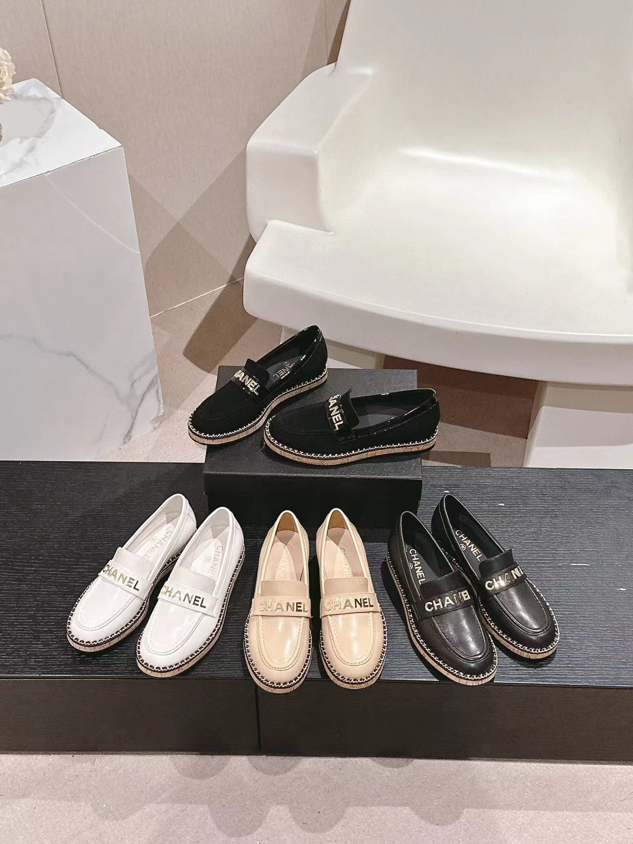 CHANE1 高品質シンプルチェーンフラットシューズ【50％割引+送料無料】