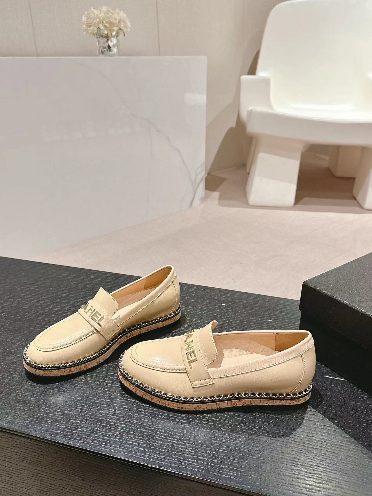 CHANE1 高品質シンプルチェーンフラットシューズ【50％割引+送料無料】