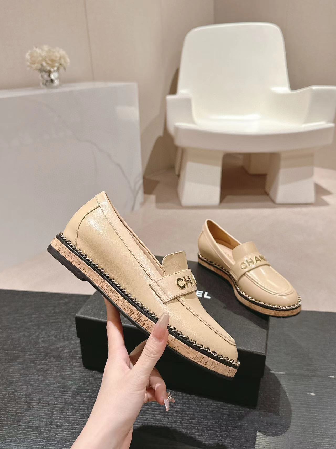 CHANE1 高品質シンプルチェーンフラットシューズ【50％割引+送料無料】