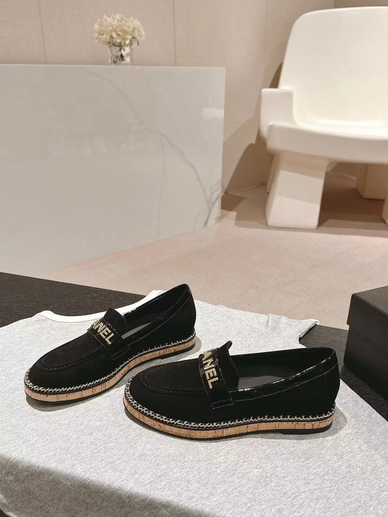 CHANE1 高品質シンプルチェーンフラットシューズ【50％割引+送料無料】