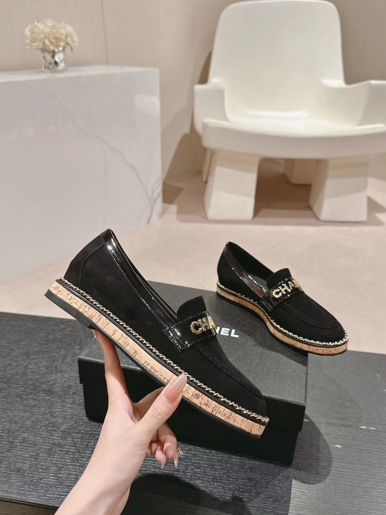 CHANE1 高品質シンプルチェーンフラットシューズ【50％割引+送料無料】