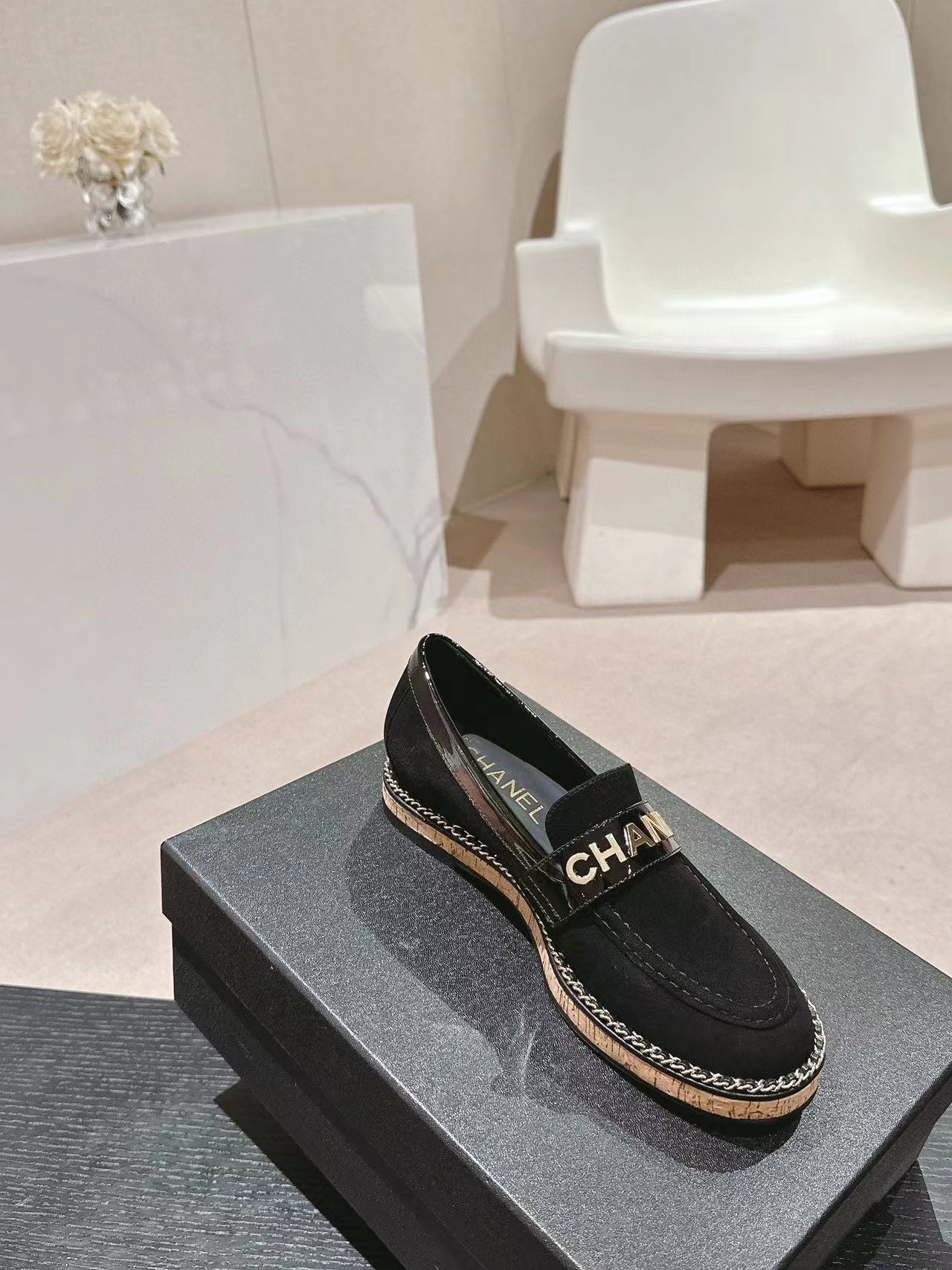 CHANE1 高品質シンプルチェーンフラットシューズ【50％割引+送料無料】