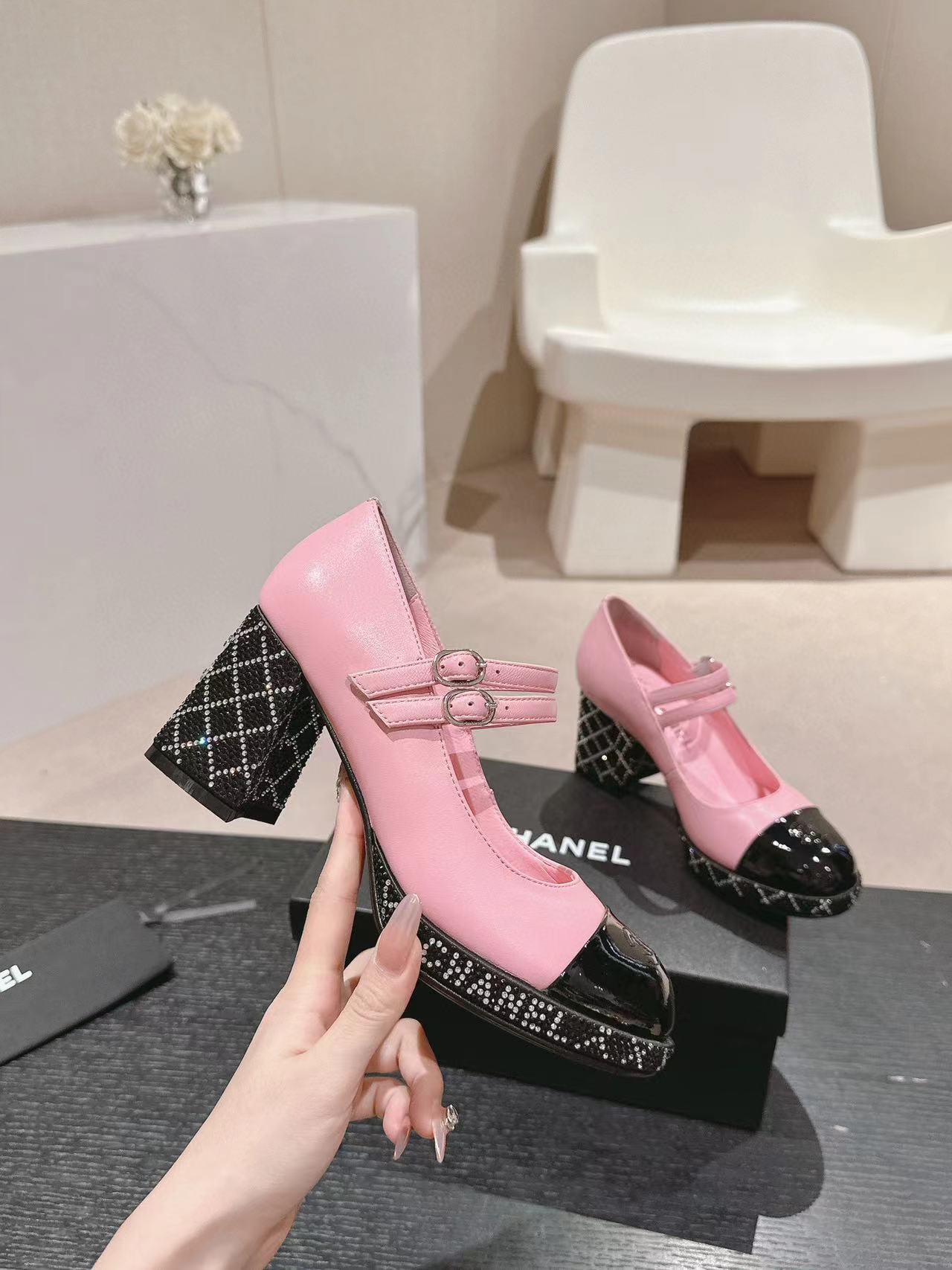 CHANE1 高品質ダイヤモンド散りばめハイヒール【50％割引+送料無料】