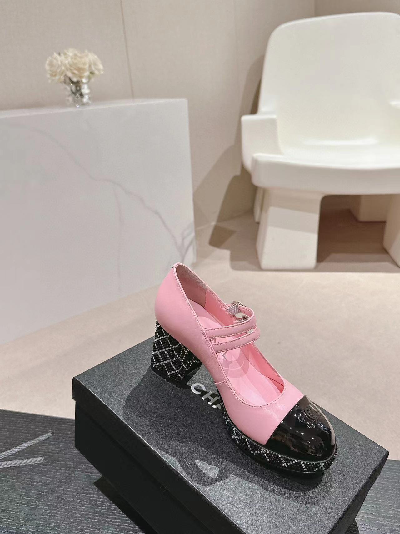 CHANE1 高品質ダイヤモンド散りばめハイヒール【50％割引+送料無料】