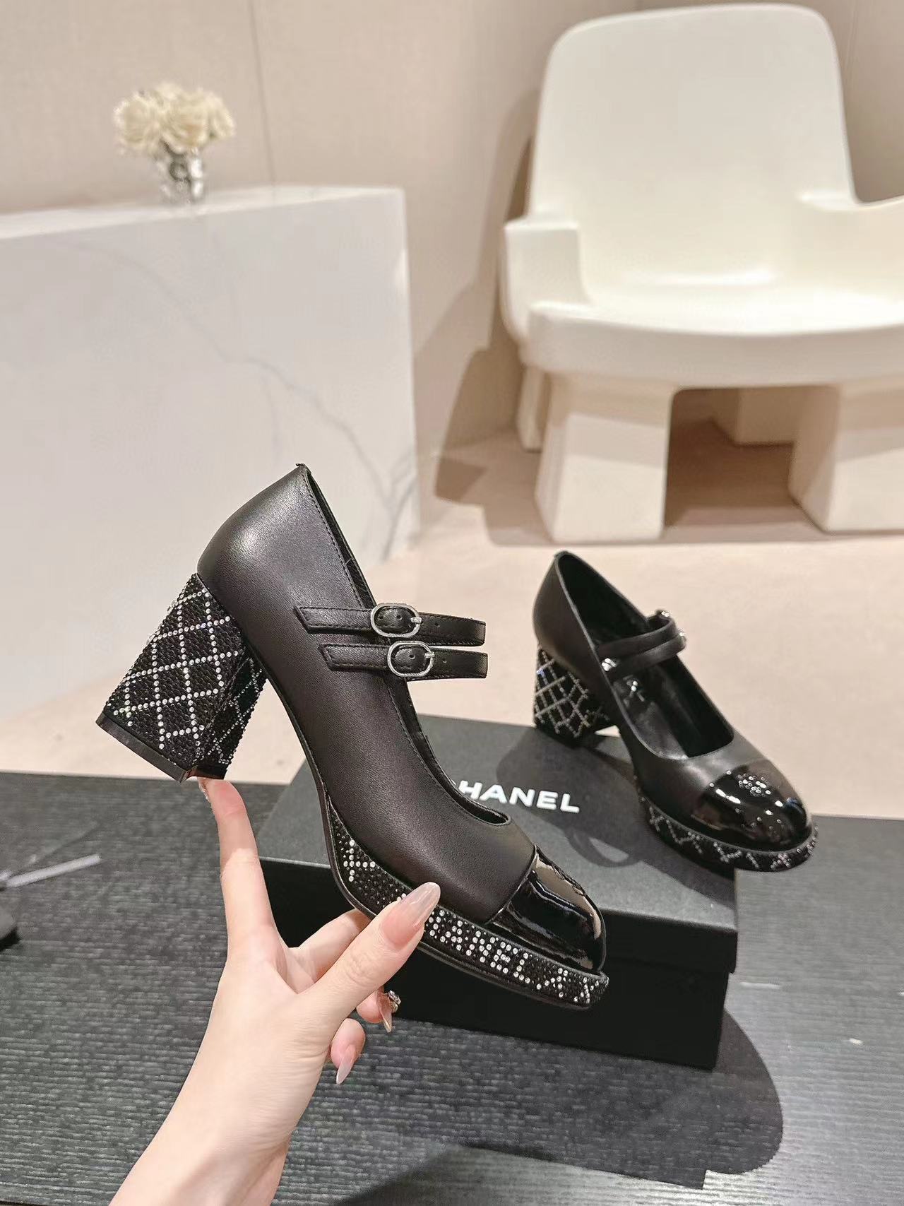 CHANE1 高品質ダイヤモンド散りばめハイヒール【50％割引+送料無料】