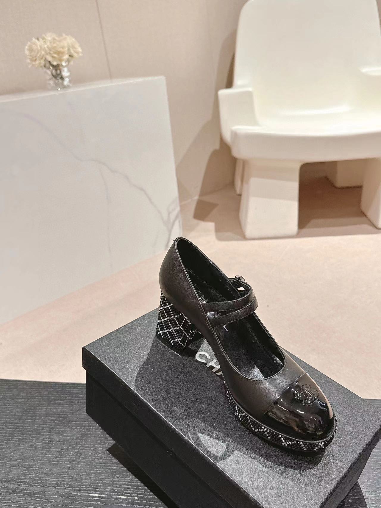 CHANE1 高品質ダイヤモンド散りばめハイヒール【50％割引+送料無料】