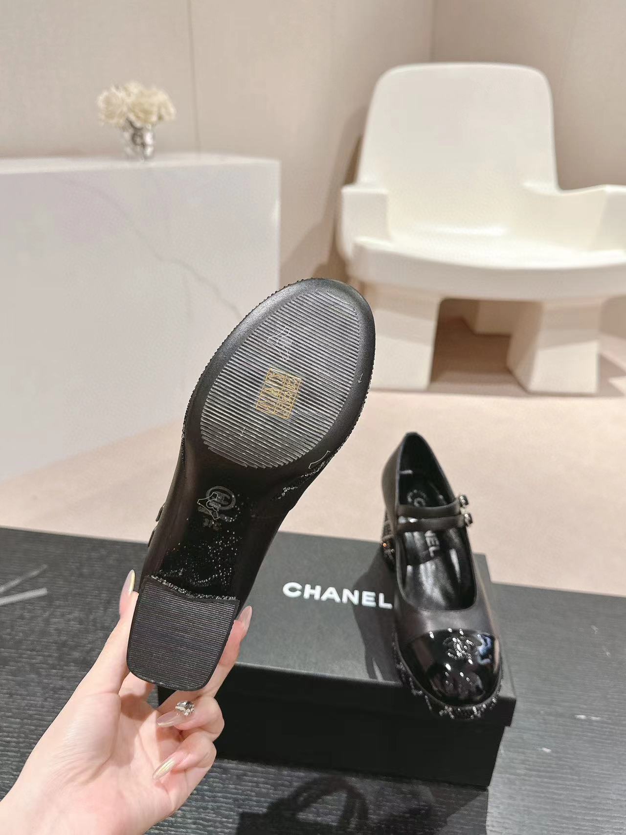 CHANE1 高品質ダイヤモンド散りばめハイヒール【50％割引+送料無料】