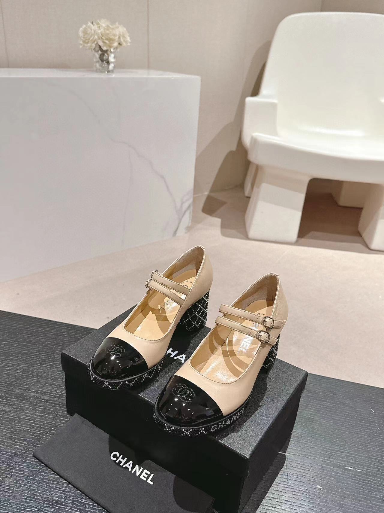 CHANE1 高品質ダイヤモンド散りばめハイヒール【50％割引+送料無料】