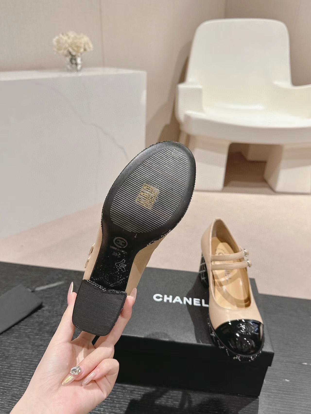 CHANE1 高品質ダイヤモンド散りばめハイヒール【50％割引+送料無料】