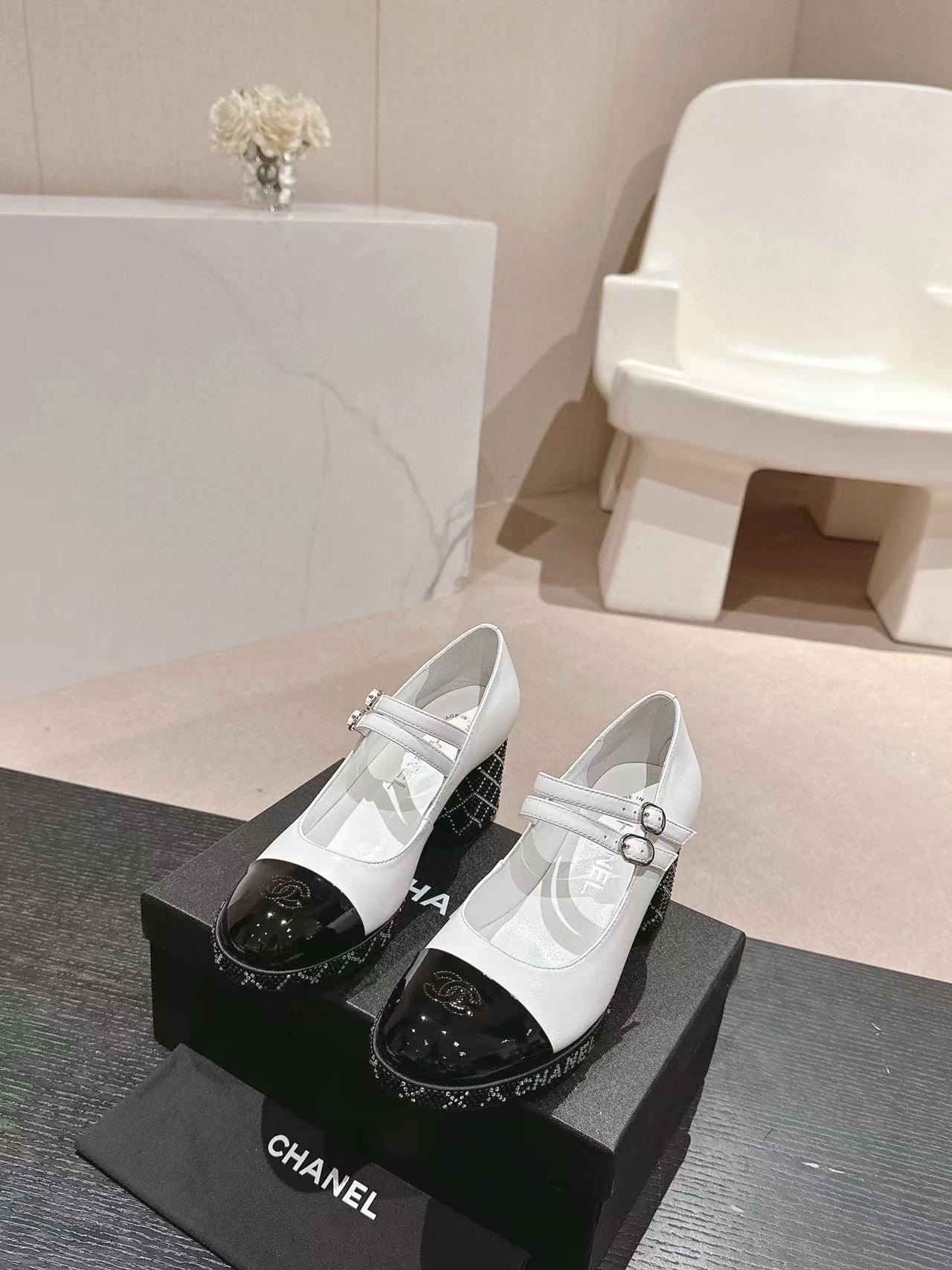 CHANE1 高品質ダイヤモンド散りばめハイヒール【50％割引+送料無料】