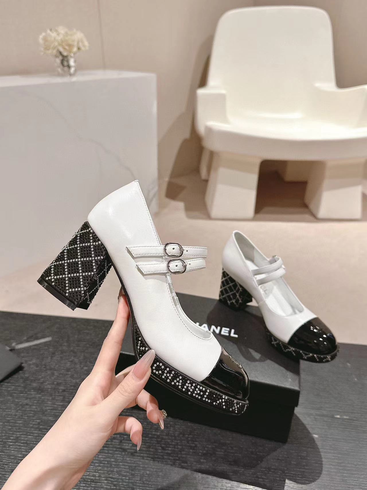 CHANE1 高品質ダイヤモンド散りばめハイヒール【50％割引+送料無料】