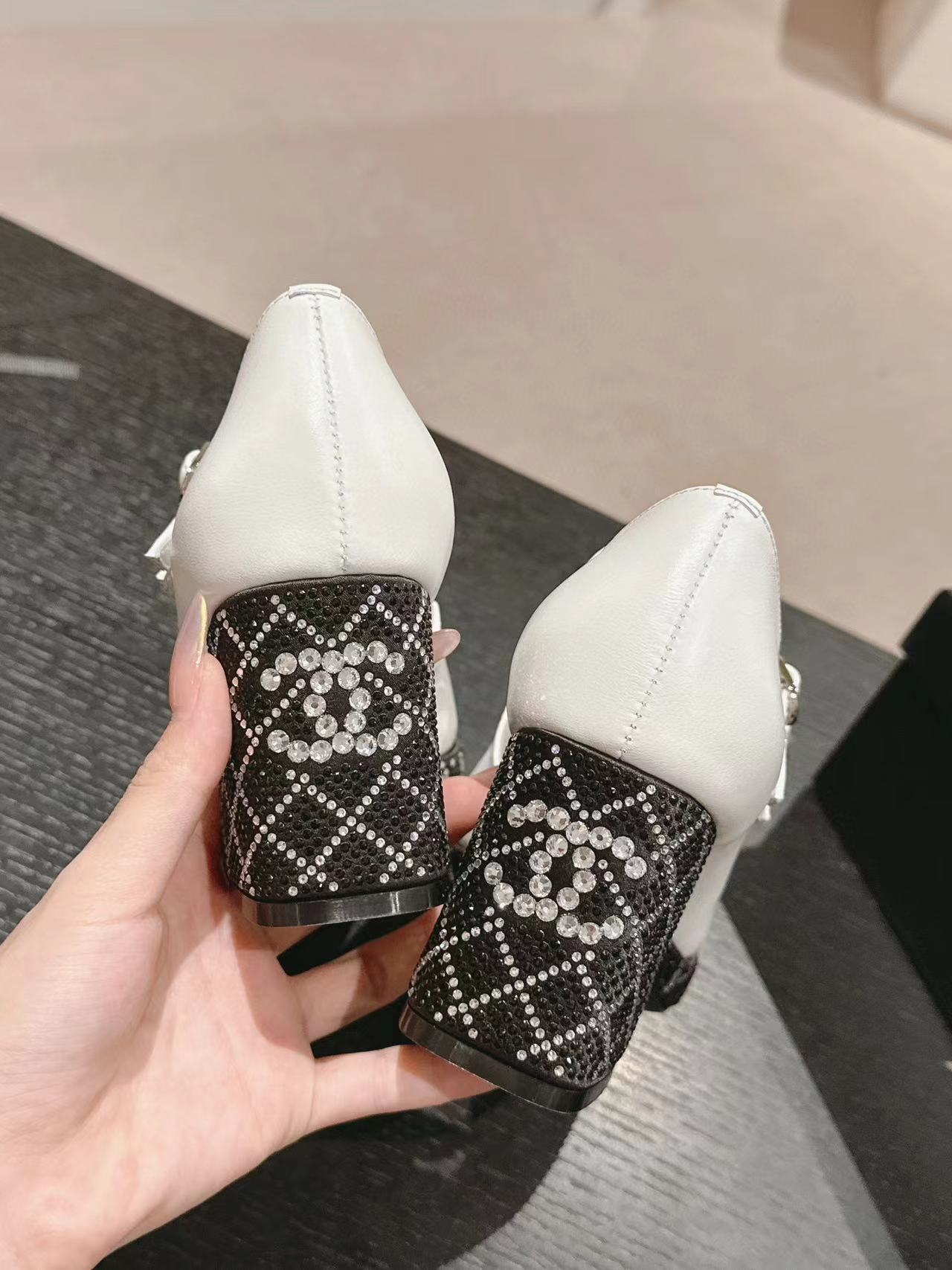 CHANE1 高品質ダイヤモンド散りばめハイヒール【50％割引+送料無料】