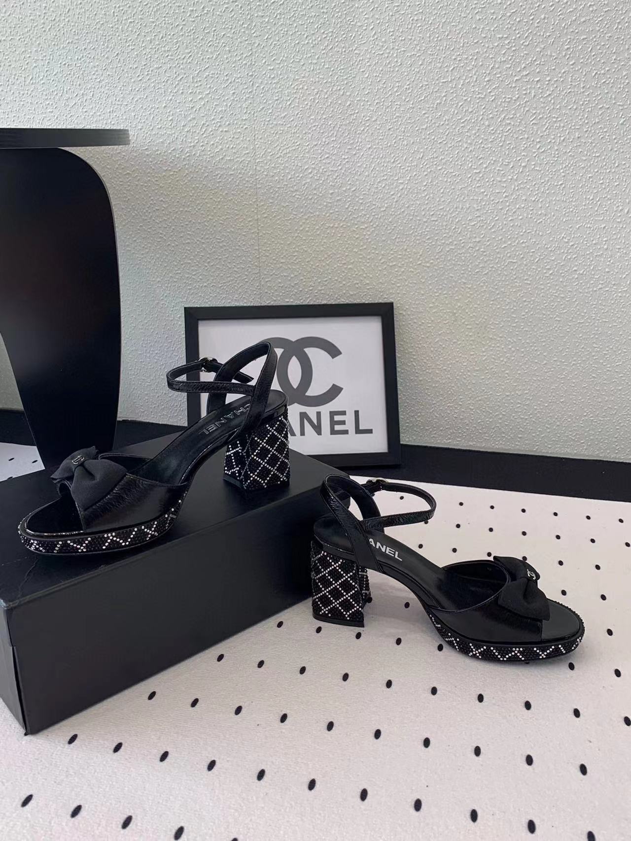 CHANE1 高品質ボウラインストーンサンダル【50％割引+送料無料】