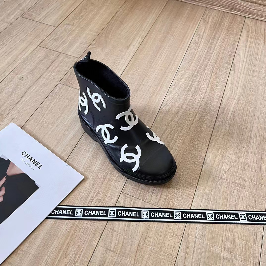 CHANE1 ダブルCロゴレインブーツ【50％割引+送料無料】