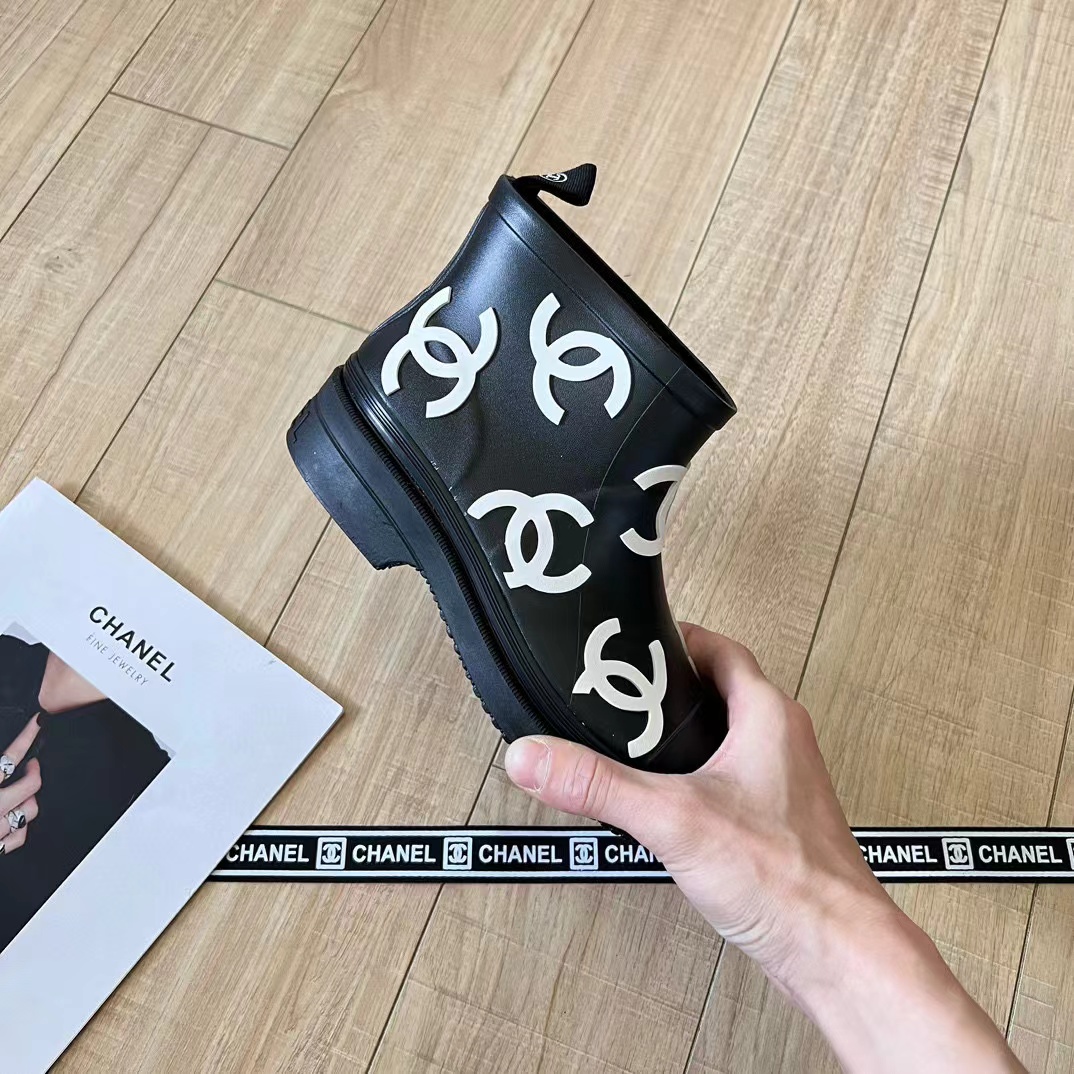 CHANE1 ダブルCロゴレインブーツ【50％割引+送料無料】