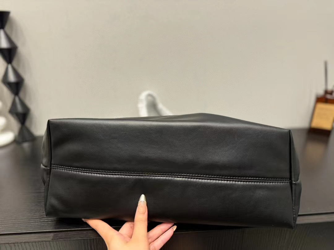 PR4DA 牛革ショッピングバッグ【50％割引+送料無料】