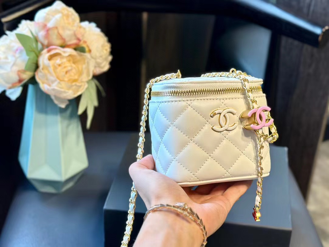 CHANE1 エナメル調節可能なバックルチェーンバッグ【50％割引+送料無料】