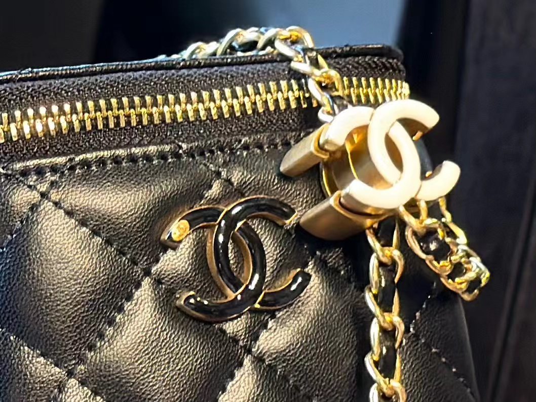 CHANE1 エナメル調節可能なバックルチェーンバッグ【50％割引+送料無料】