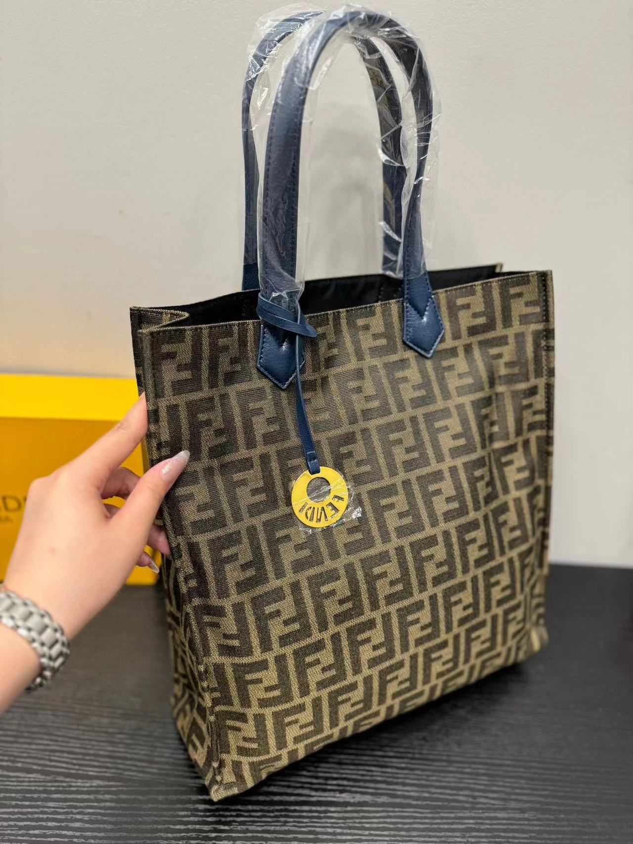 FEND1 FF ショッピングバッグ【50％割引+送料無料】