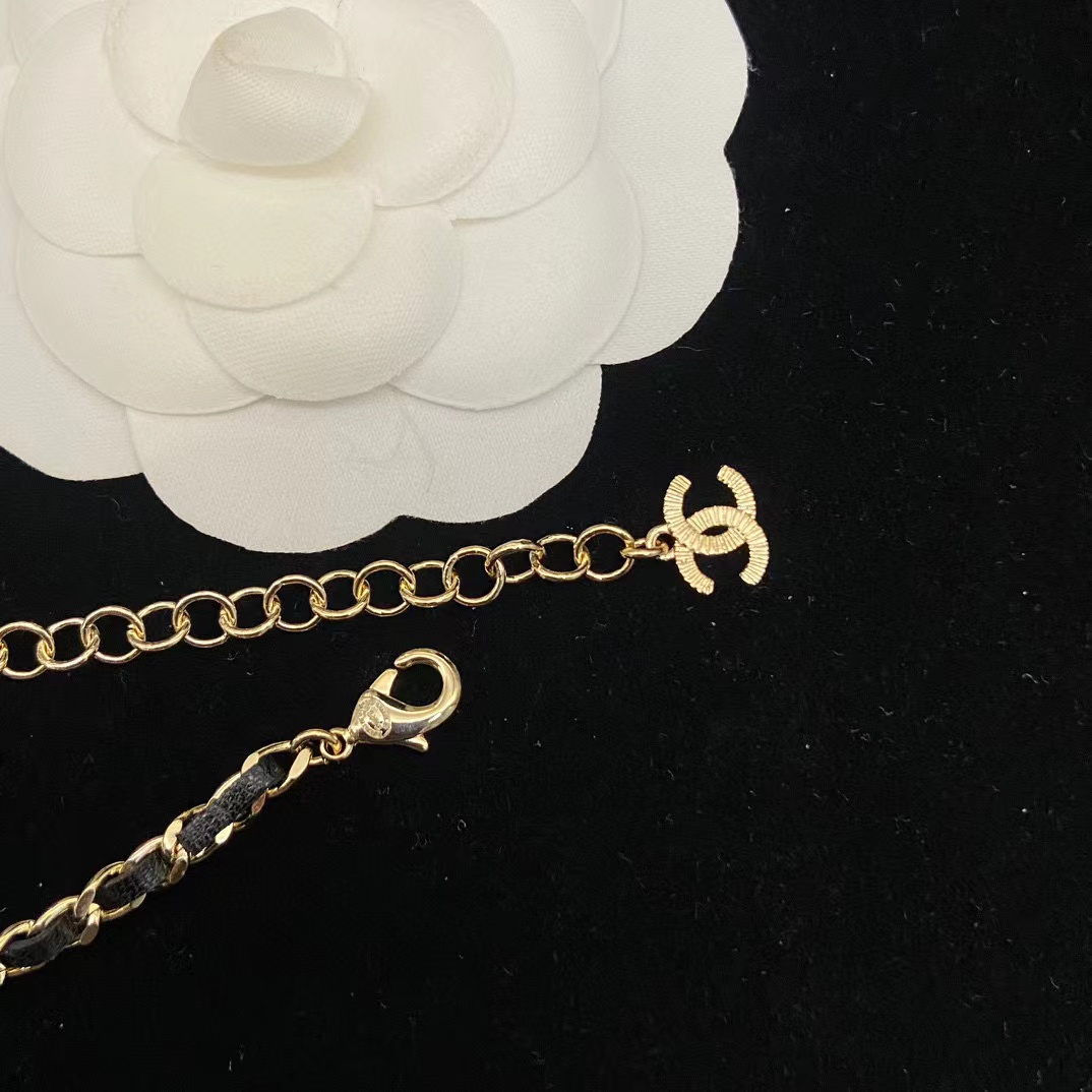 CHANE1 ダブルC レザーネックレス【50％割引+送料無料】