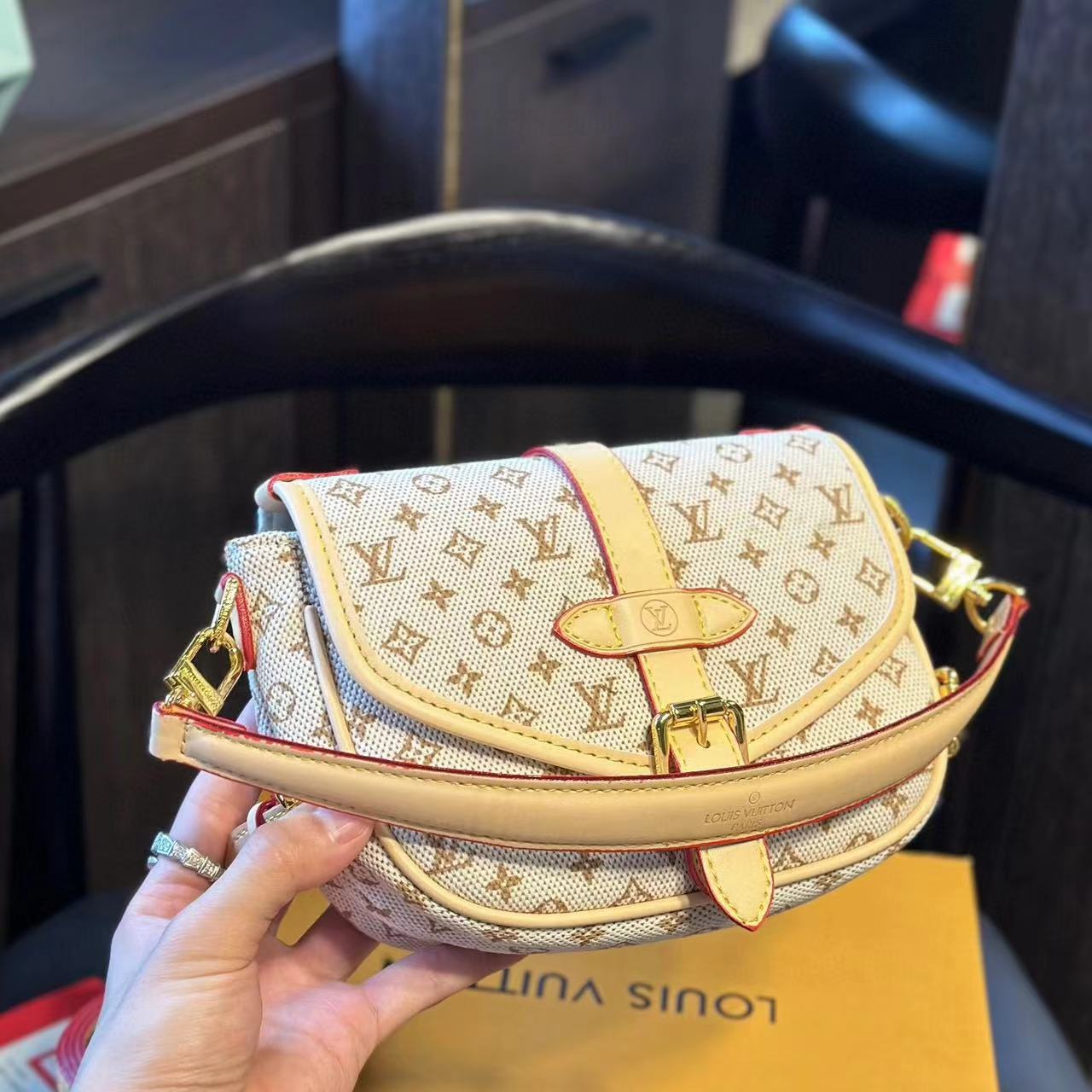 LV dauphine チェーンショルダークロスボディバッグ【50％割引+送料無料】