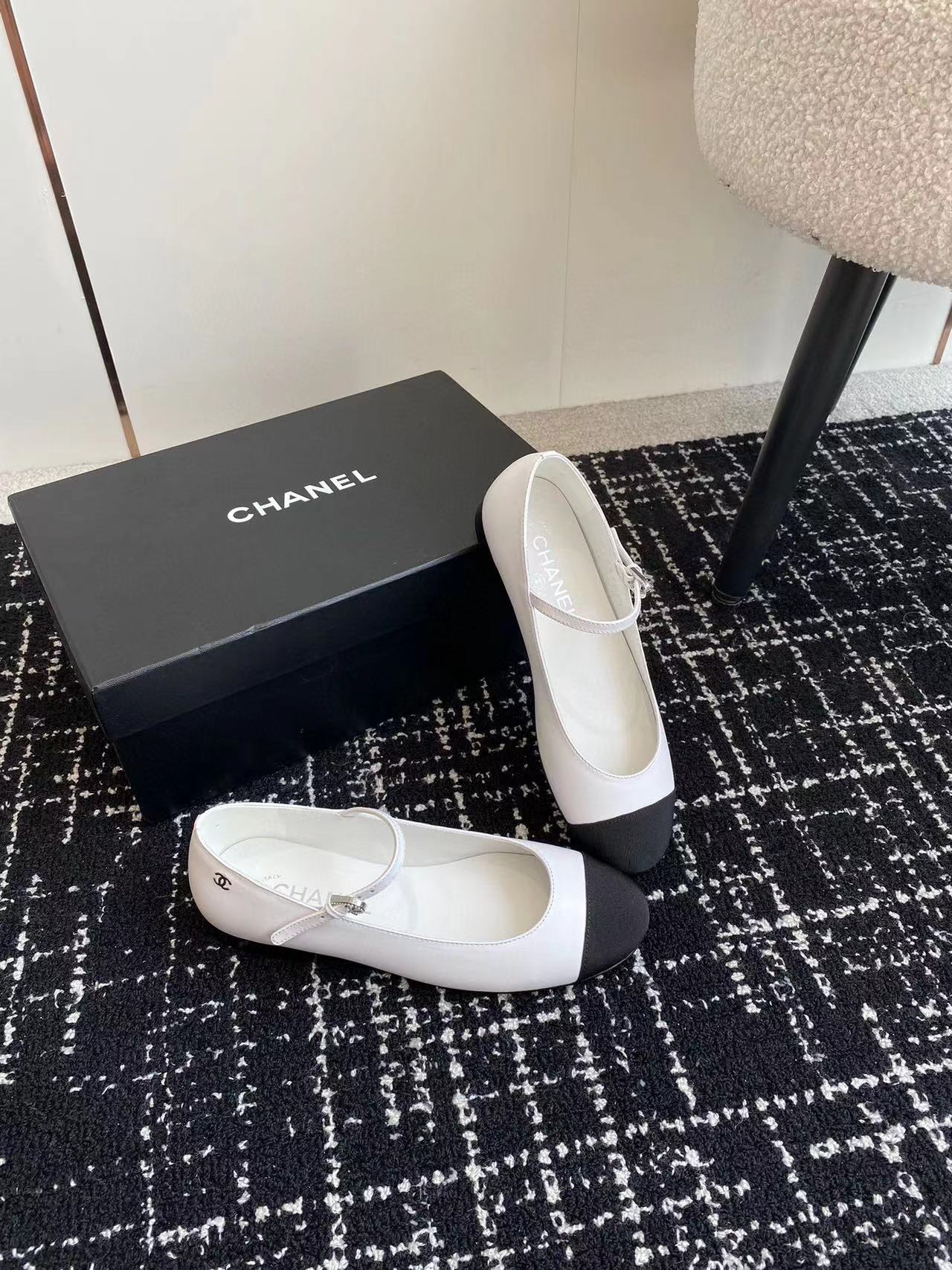 CHANE1 上質なカラーブロックフラットシューズ【50％割引+送料無料】