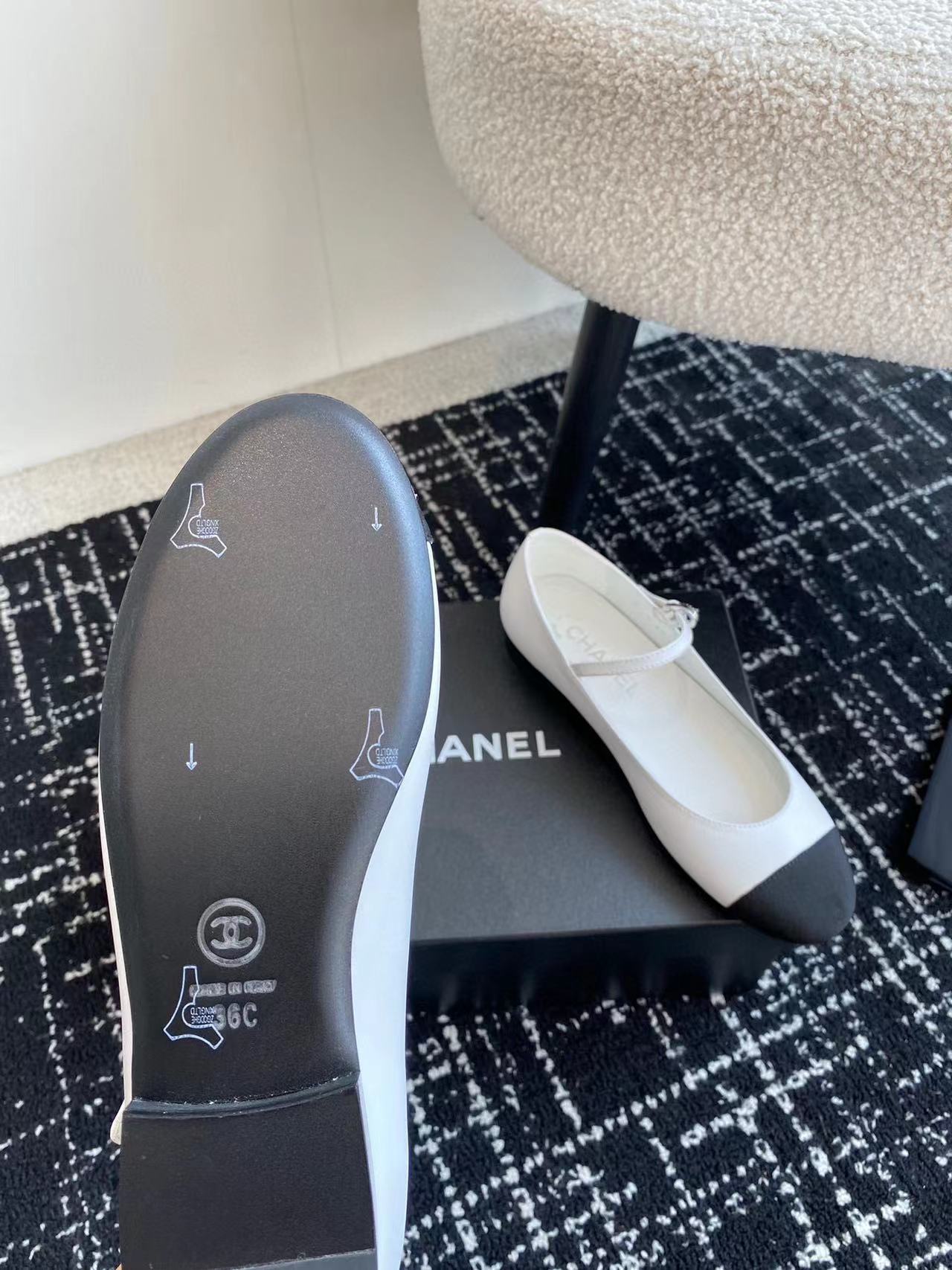 CHANE1 上質なカラーブロックフラットシューズ【50％割引+送料無料】