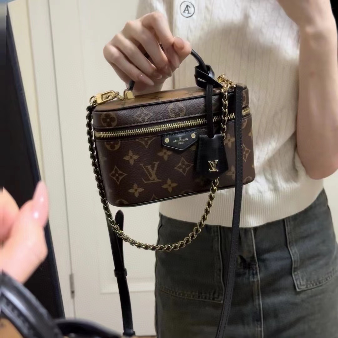 LV vanity コスメケース【 50％割引+送料無料】