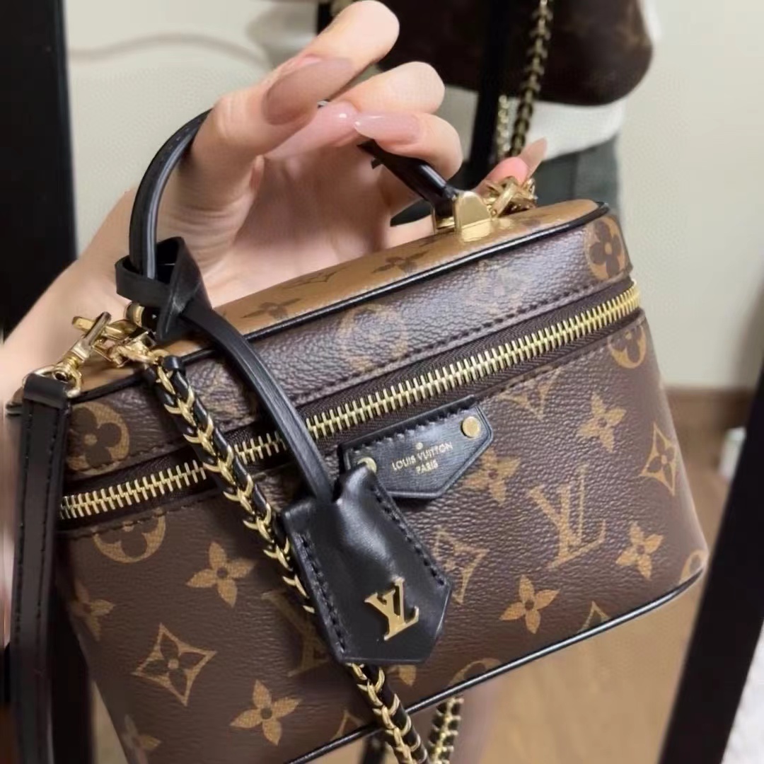 LV vanity コスメケース【 50％割引+送料無料】