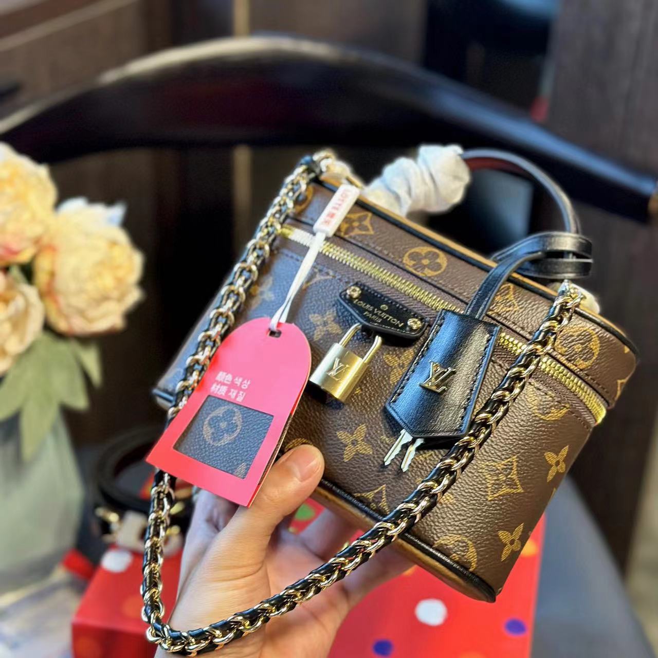 LV vanity コスメケース【 50％割引+送料無料】