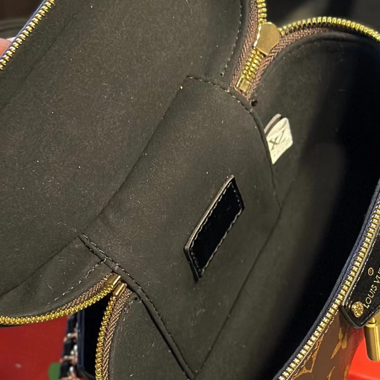 LV vanity コスメケース【 50％割引+送料無料】