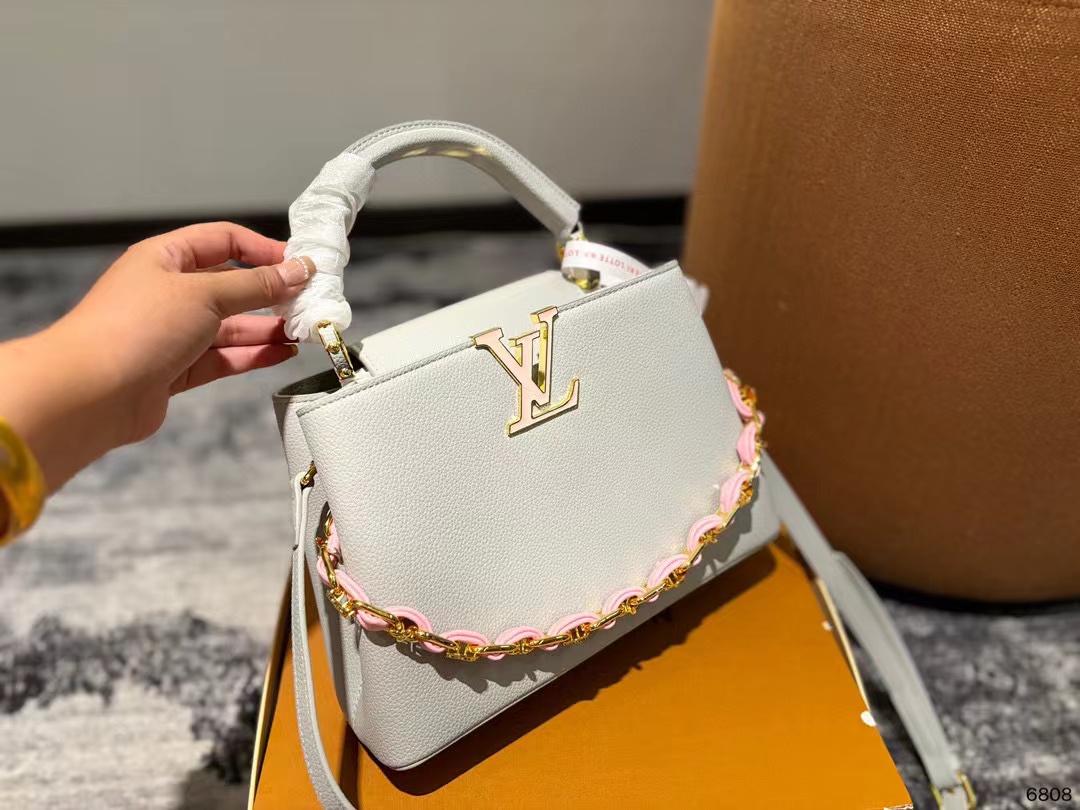 LV  Capucines チェーンハンドバッグ【 50％割引+送料無料】