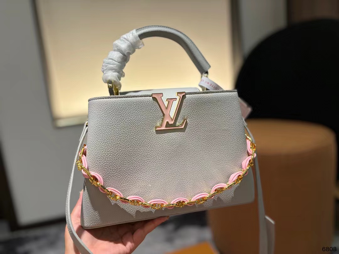 LV  Capucines チェーンハンドバッグ【 50％割引+送料無料】
